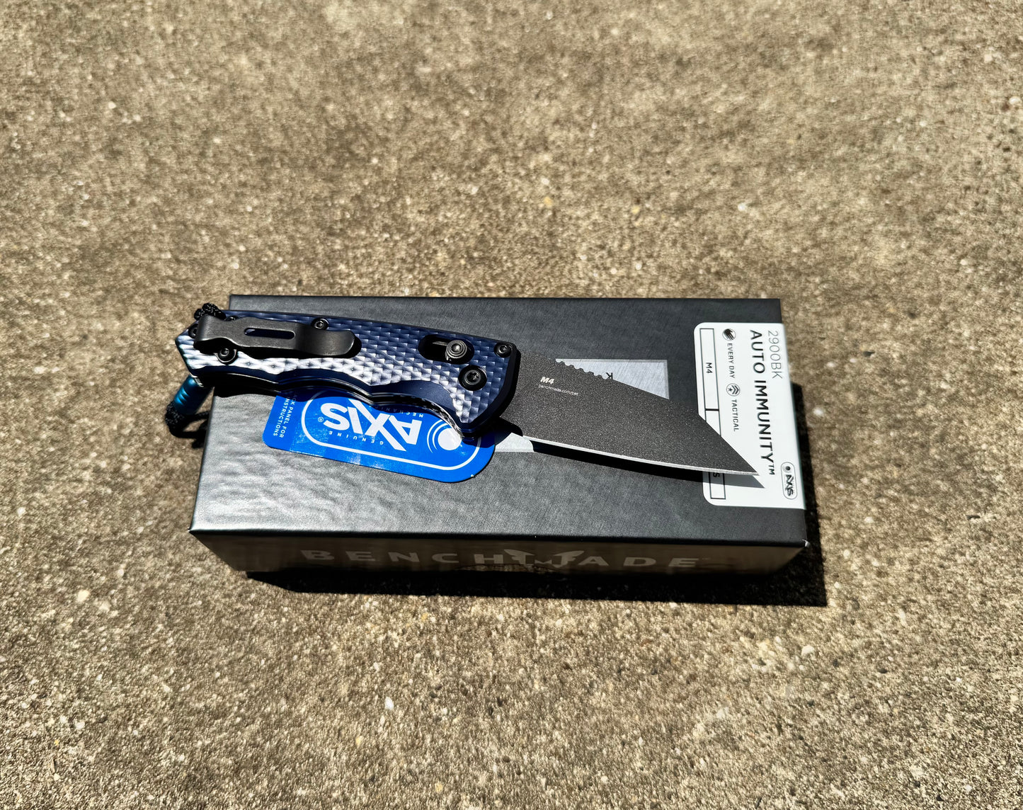 BENCHMADE AUTO IMMUNITY- CRATER BLUE ALUMINUM