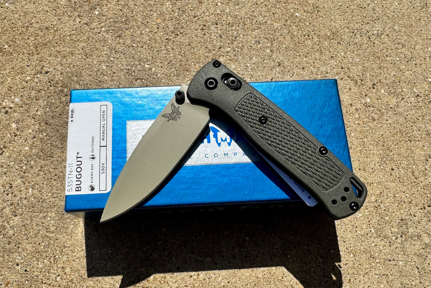 BENCHMADE BUGOUT DARK OLIVE GRIVORY
