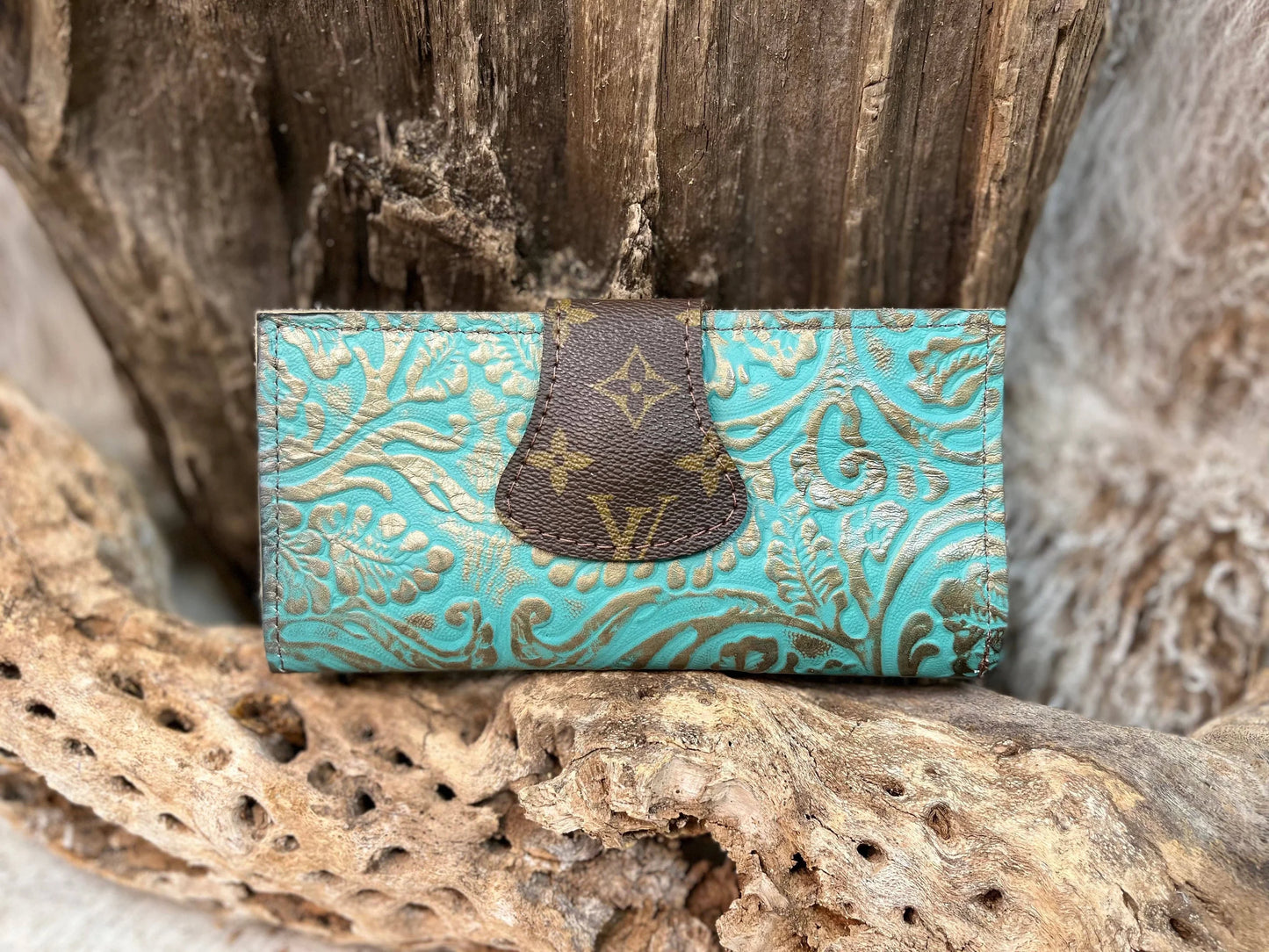 Keep It Gypsy Turquoise Wallet